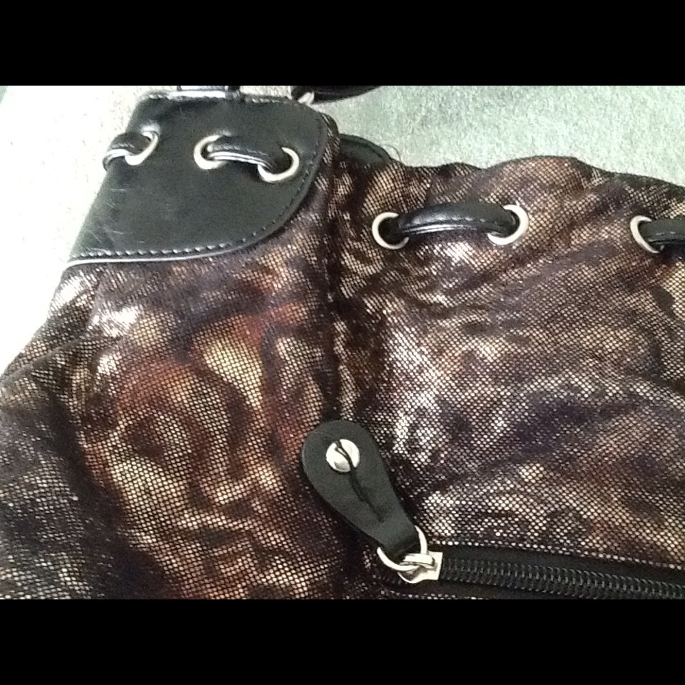 BLACK RIVET BAG - Picture 3 of 5